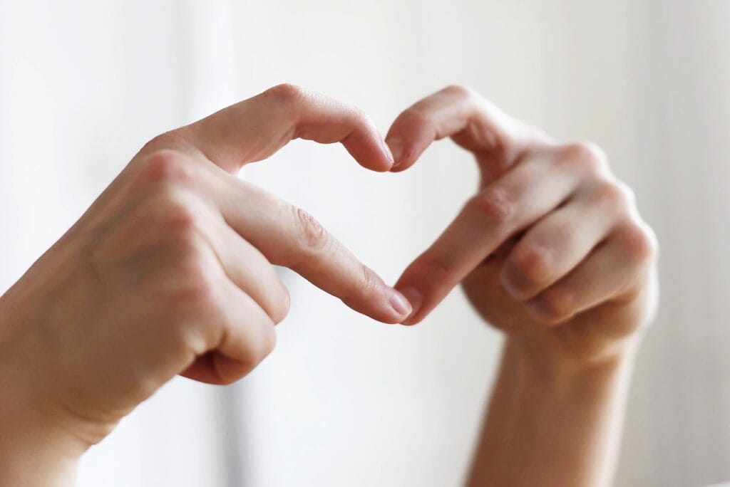 hands_heart